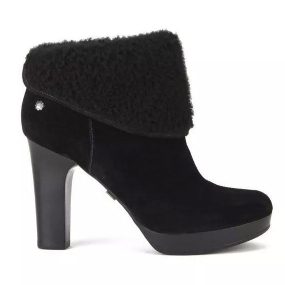 UGG Dandylion II Black Suede Shearling Bootie size 5.5 - Picture 1 of 8